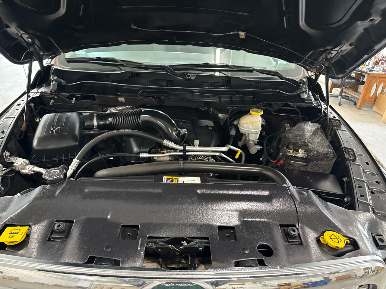 RAM 1500 Big Horn Crew Cab 4WD 2018