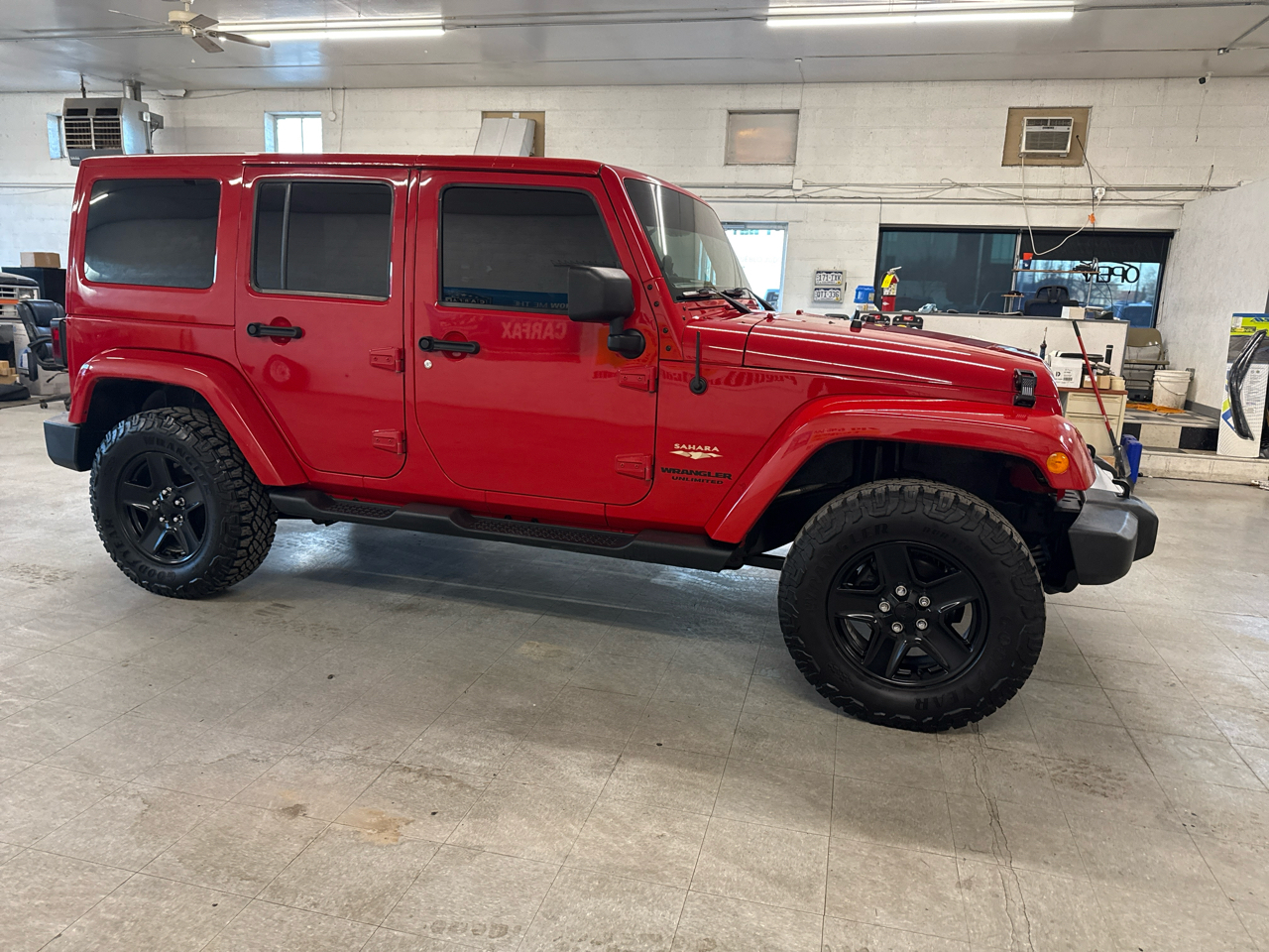 Jeep Wrangler Unlimited Sahara 4WD 2013