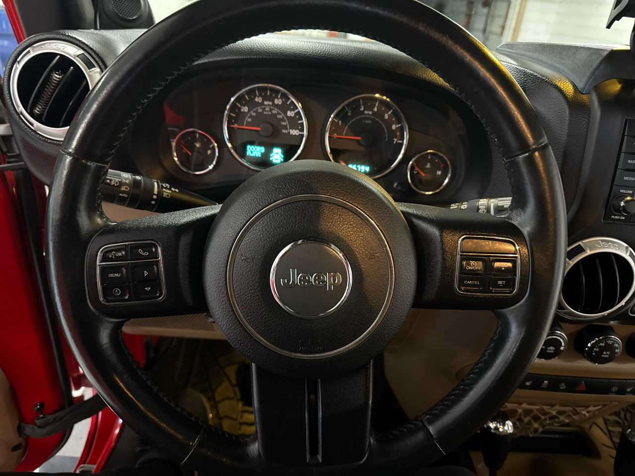 Jeep Wrangler Unlimited Sahara 4WD 2013