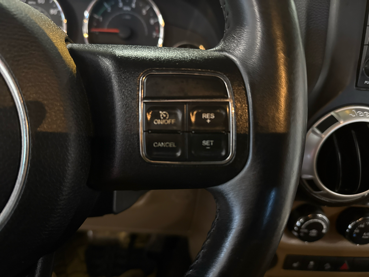 Jeep Wrangler Unlimited Sahara 4WD 2013