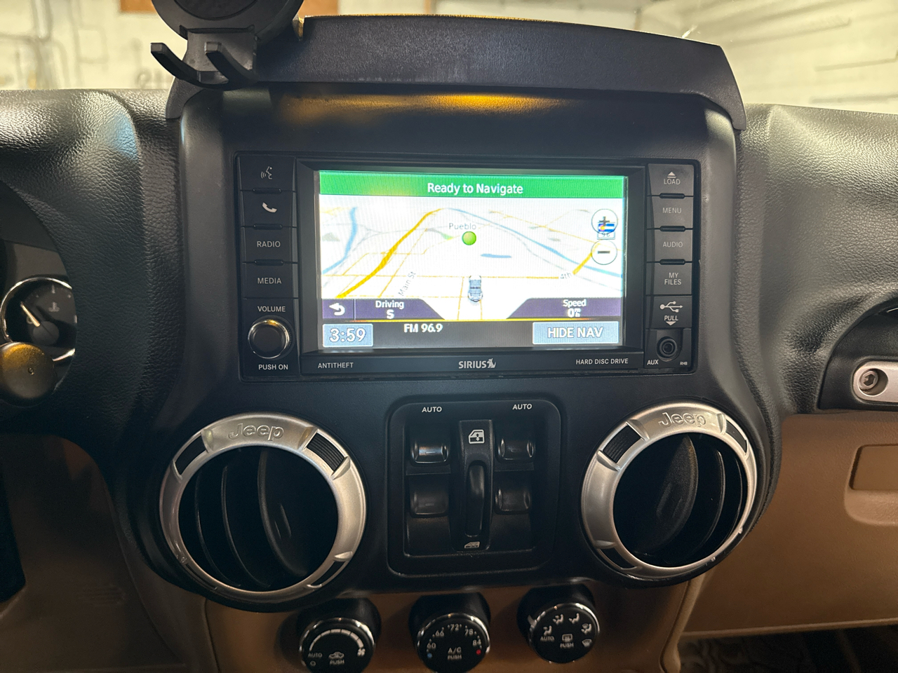 Jeep Wrangler Unlimited Sahara 4WD 2013