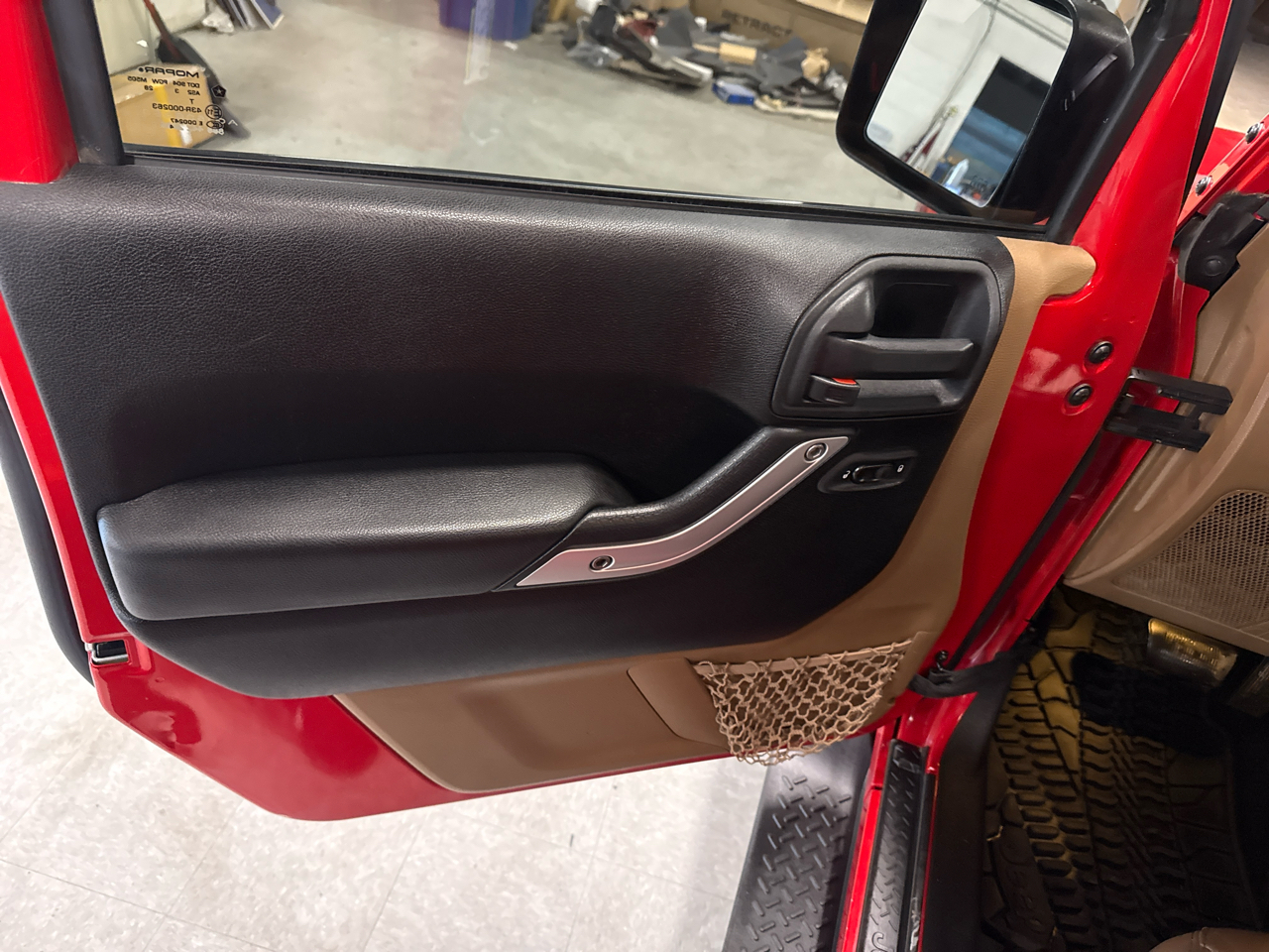 Jeep Wrangler Unlimited Sahara 4WD 2013