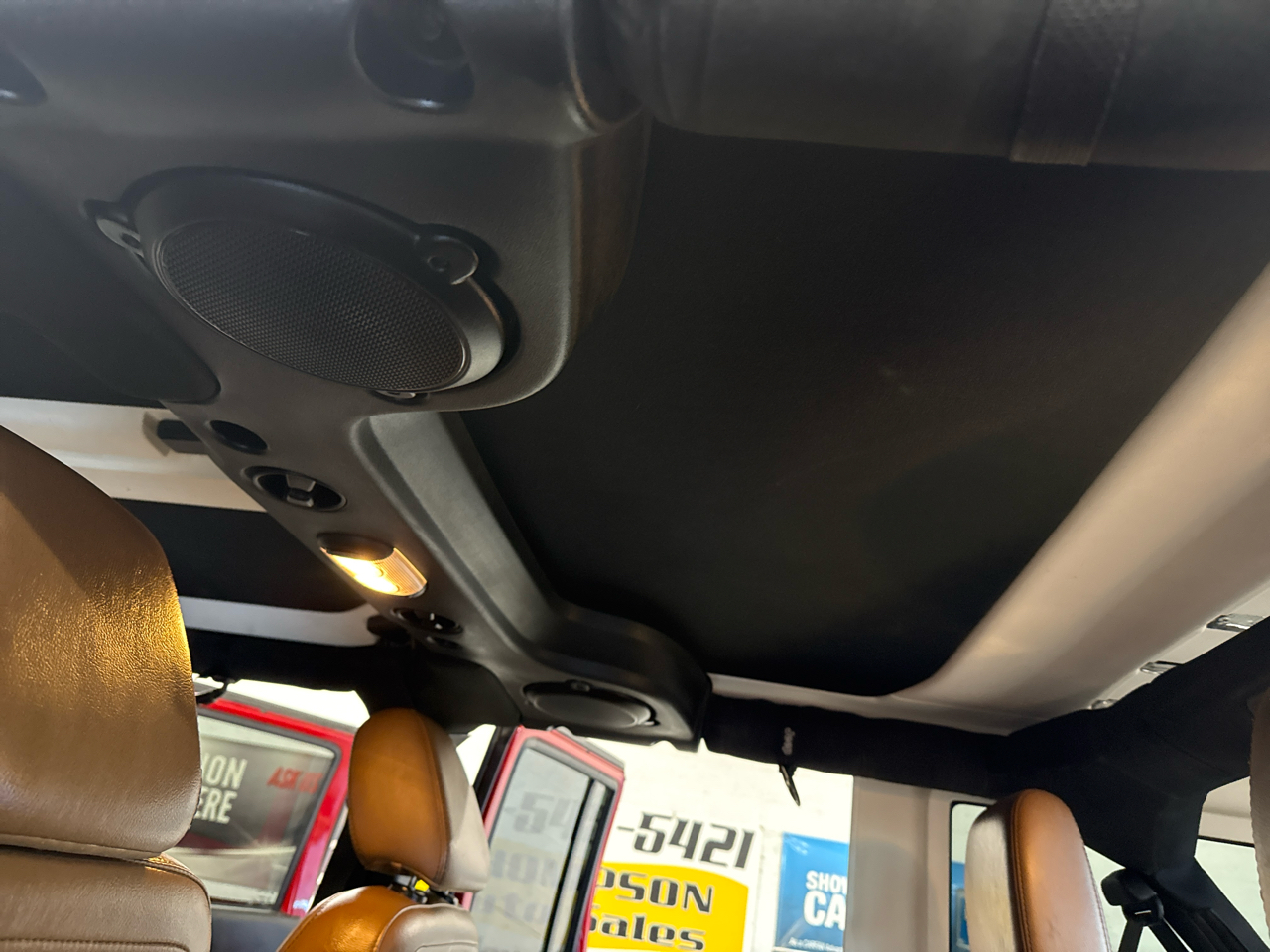 Jeep Wrangler Unlimited Sahara 4WD 2013