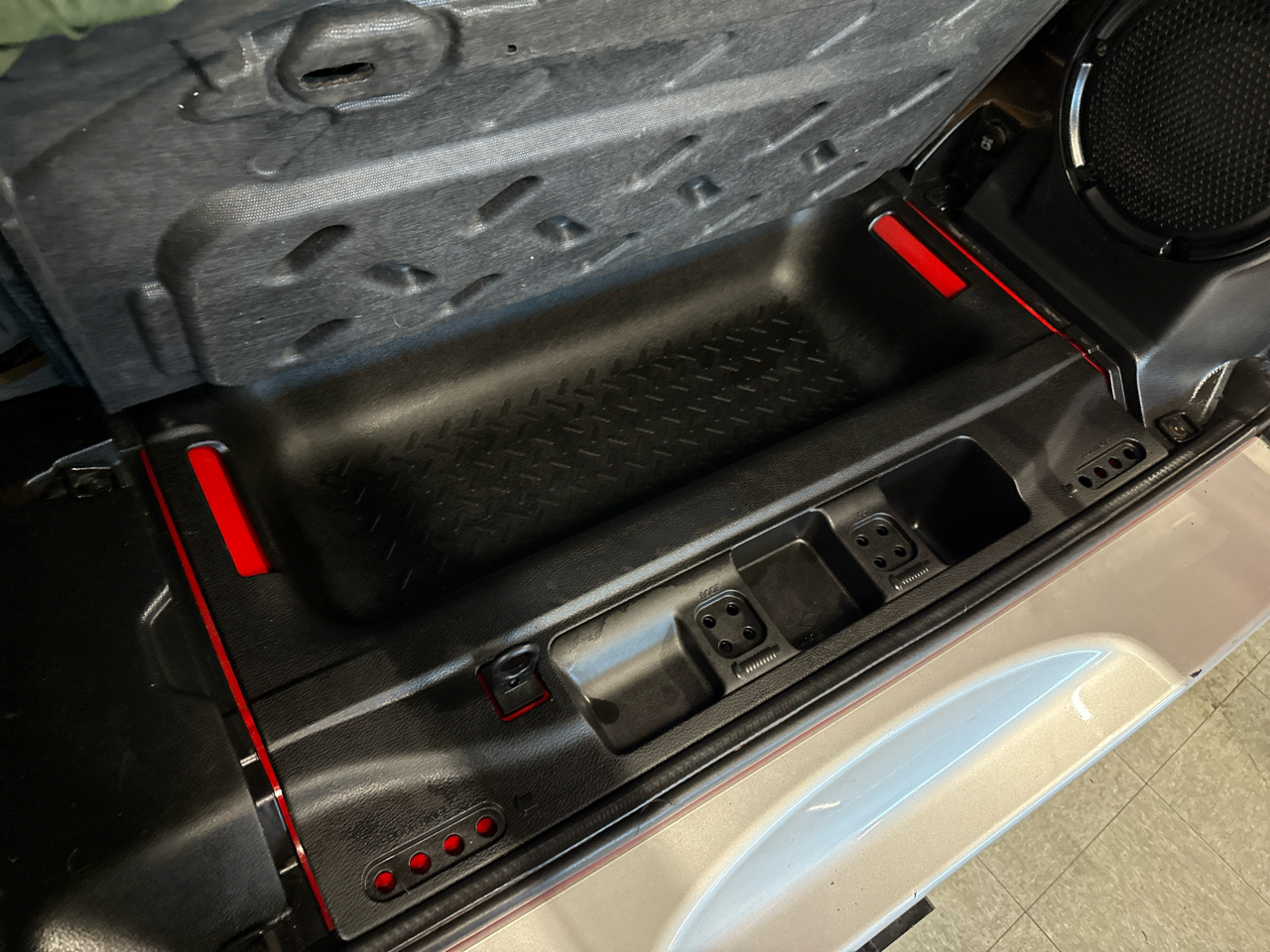 Jeep Wrangler Unlimited Sahara 4WD 2013