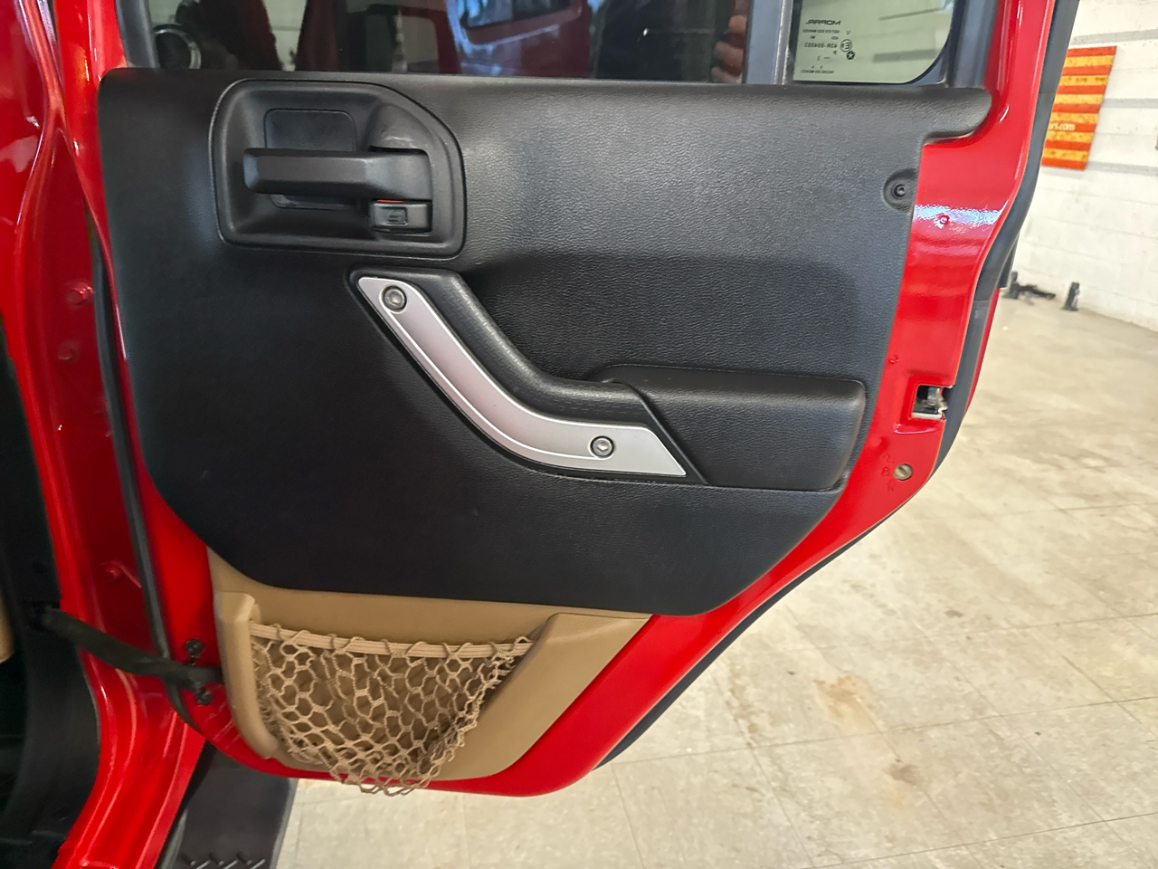 Jeep Wrangler Unlimited Sahara 4WD 2013