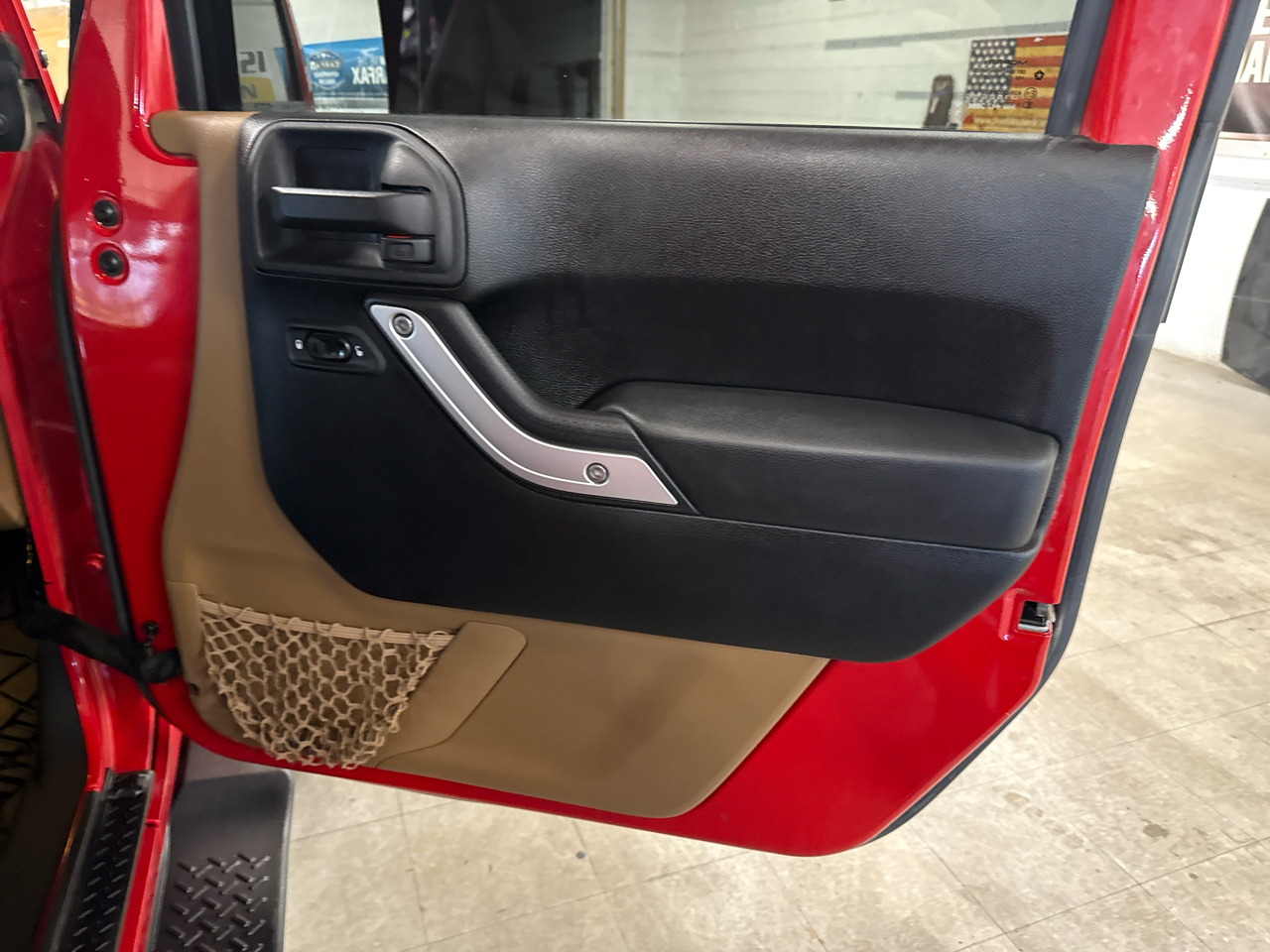 Jeep Wrangler Unlimited Sahara 4WD 2013