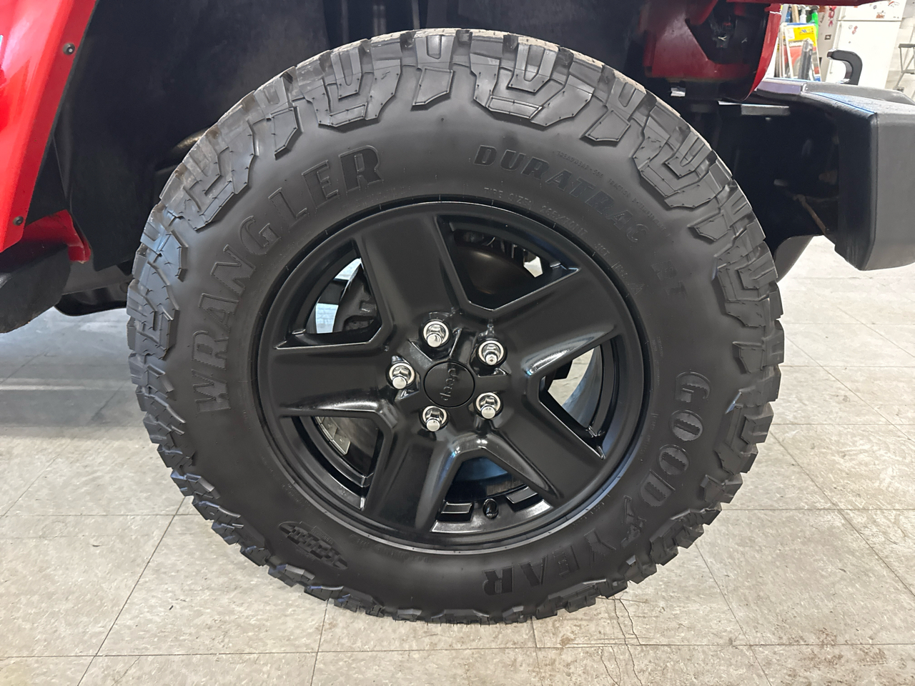 Jeep Wrangler Unlimited Sahara 4WD 2013