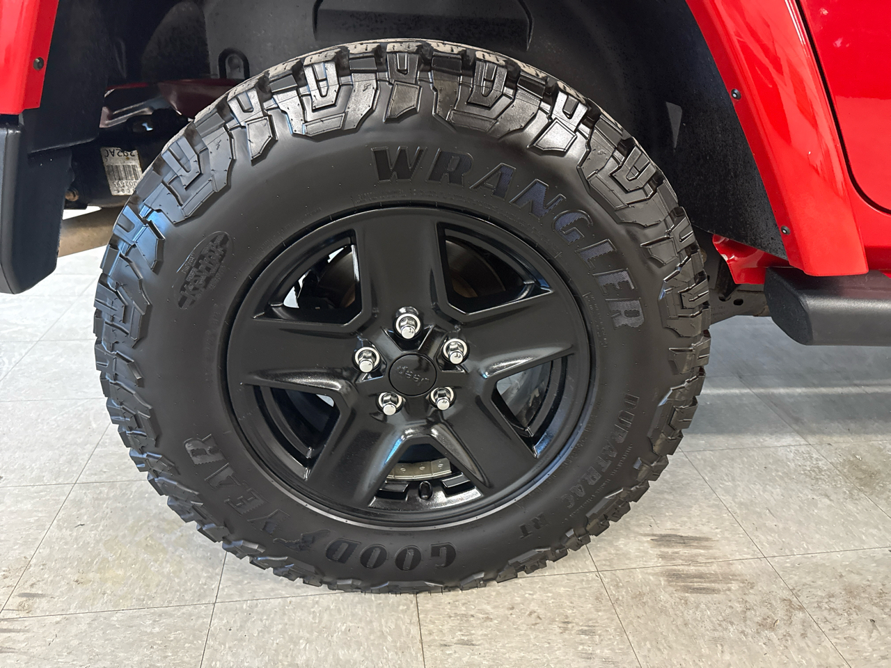 Jeep Wrangler Unlimited Sahara 4WD 2013