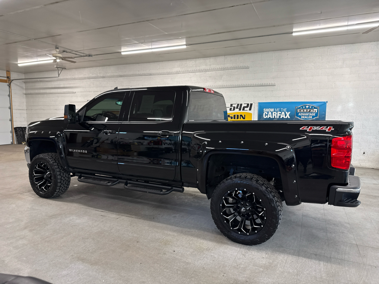 Chevrolet Silverado 1500 LT Crew Cab 4WD 2017