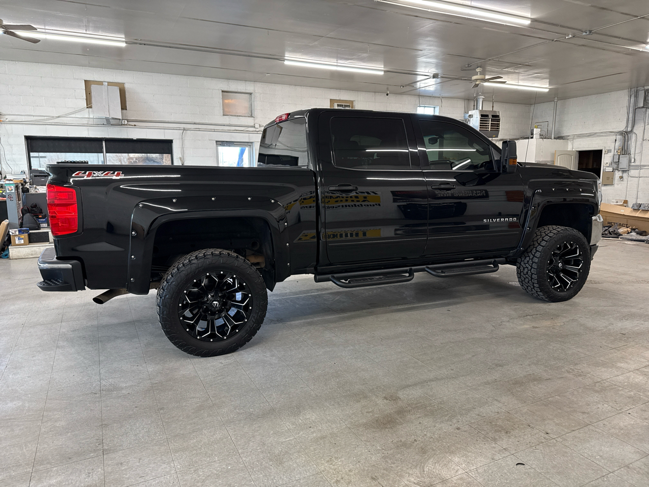 Chevrolet Silverado 1500 LT Crew Cab 4WD 2017
