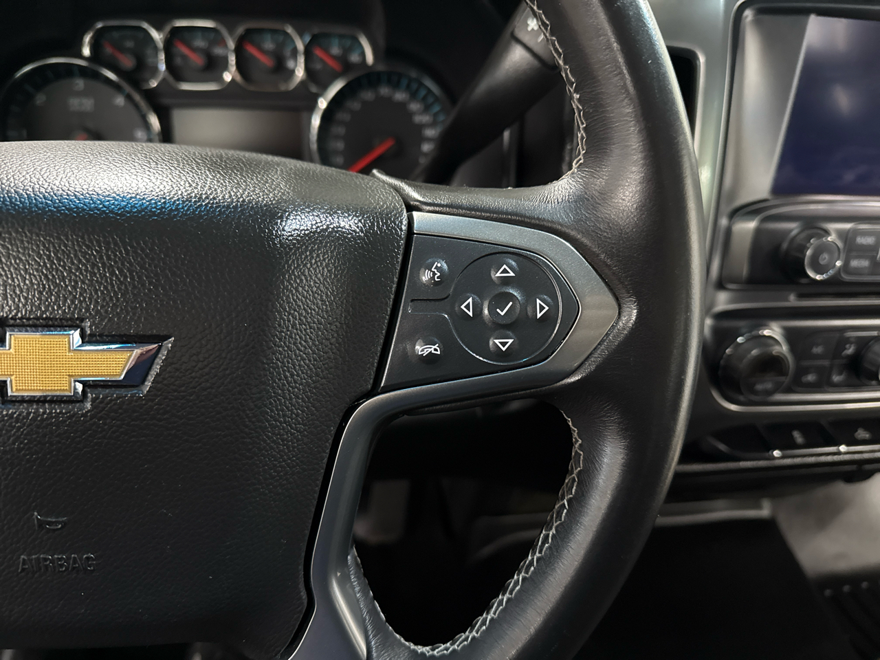 Chevrolet Silverado 1500 LT Crew Cab 4WD 2017