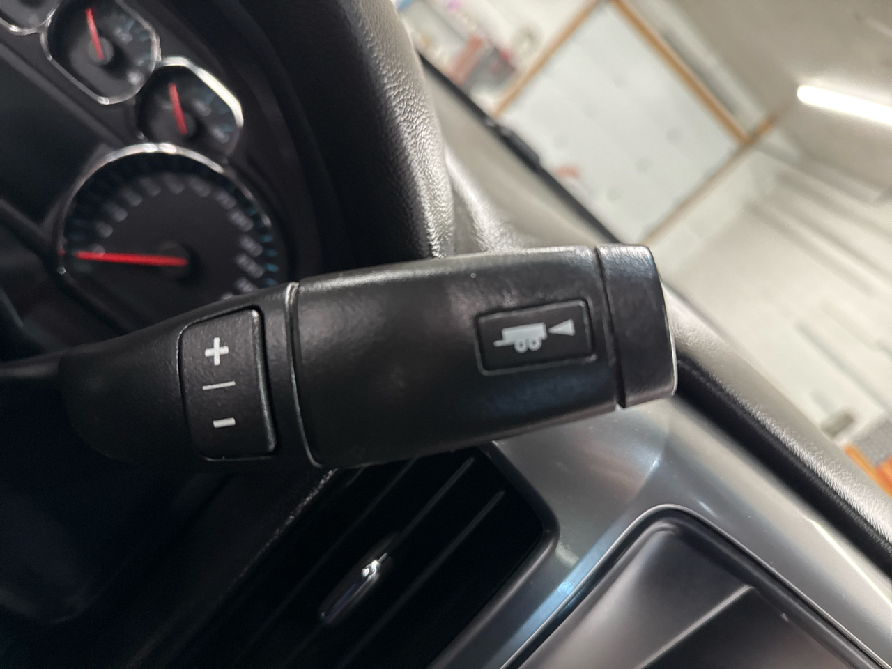 Chevrolet Silverado 1500 LT Crew Cab 4WD 2017