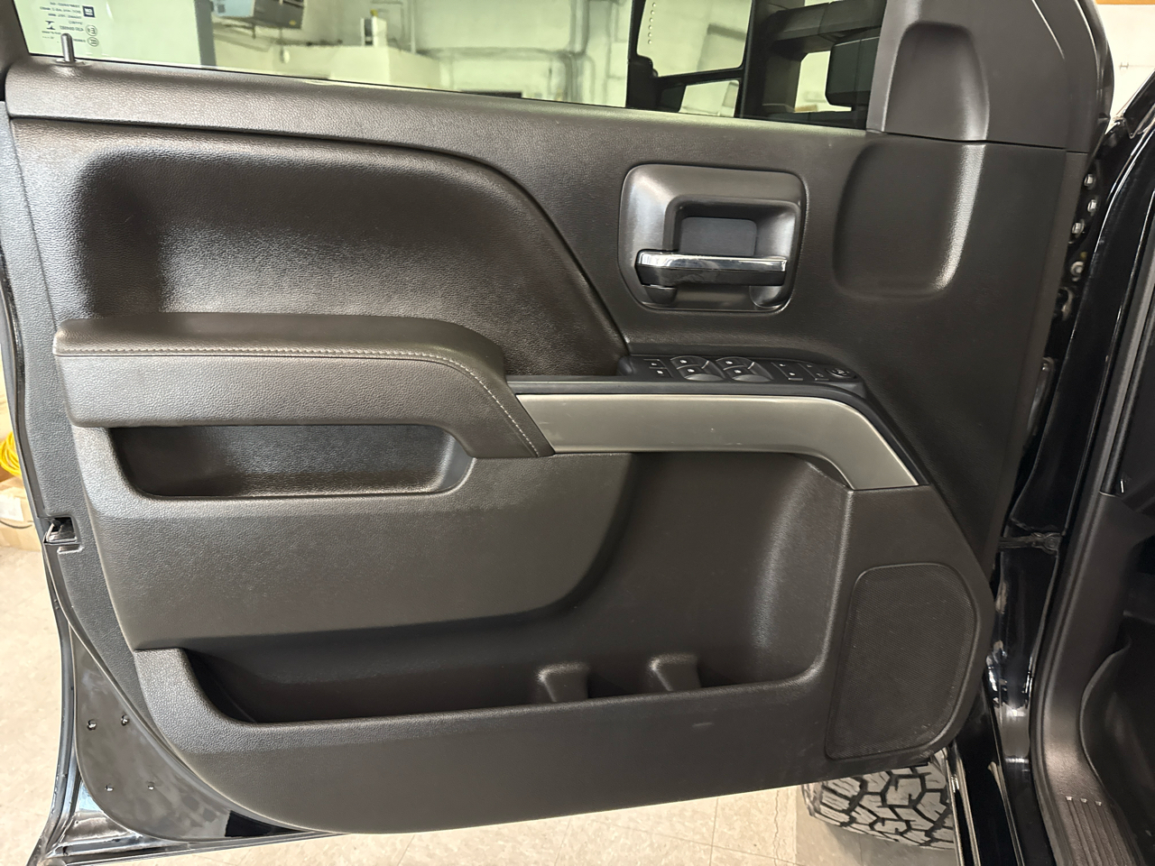 Chevrolet Silverado 1500 LT Crew Cab 4WD 2017