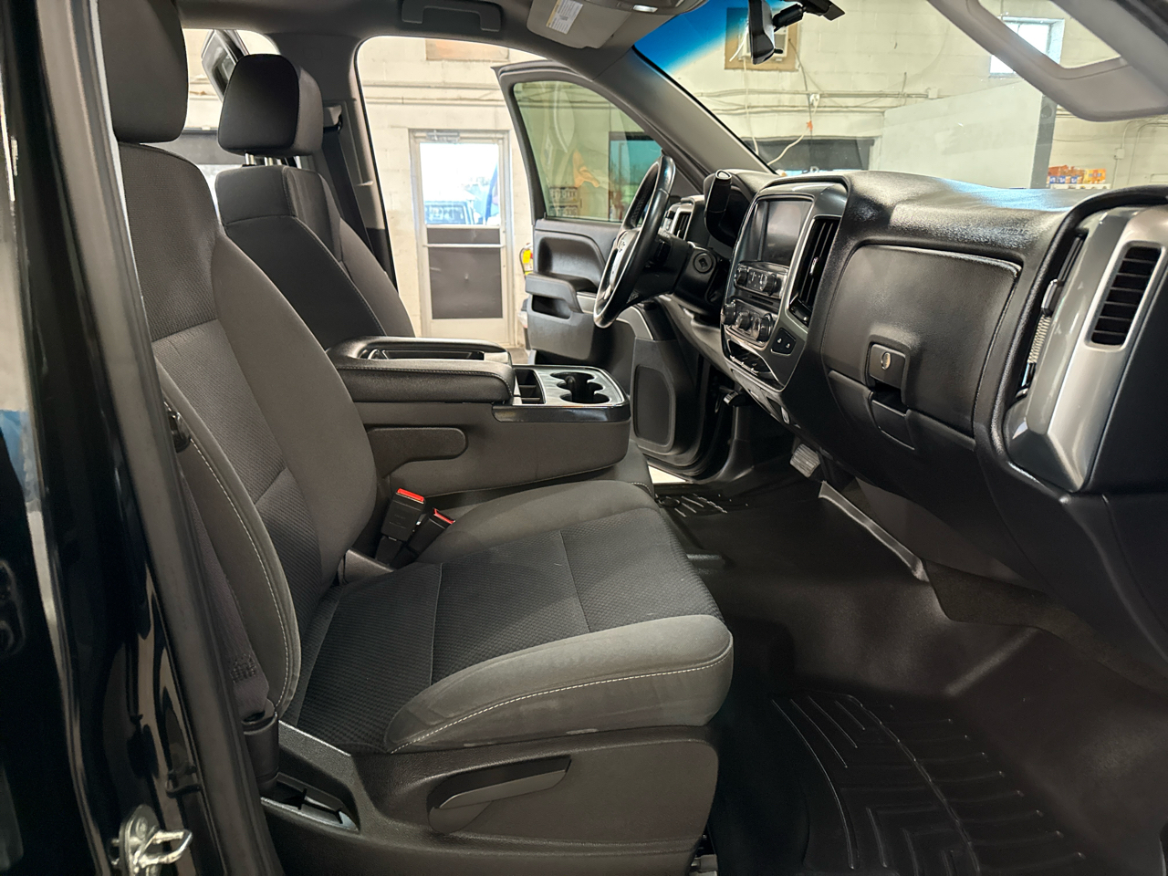 Chevrolet Silverado 1500 LT Crew Cab 4WD 2017