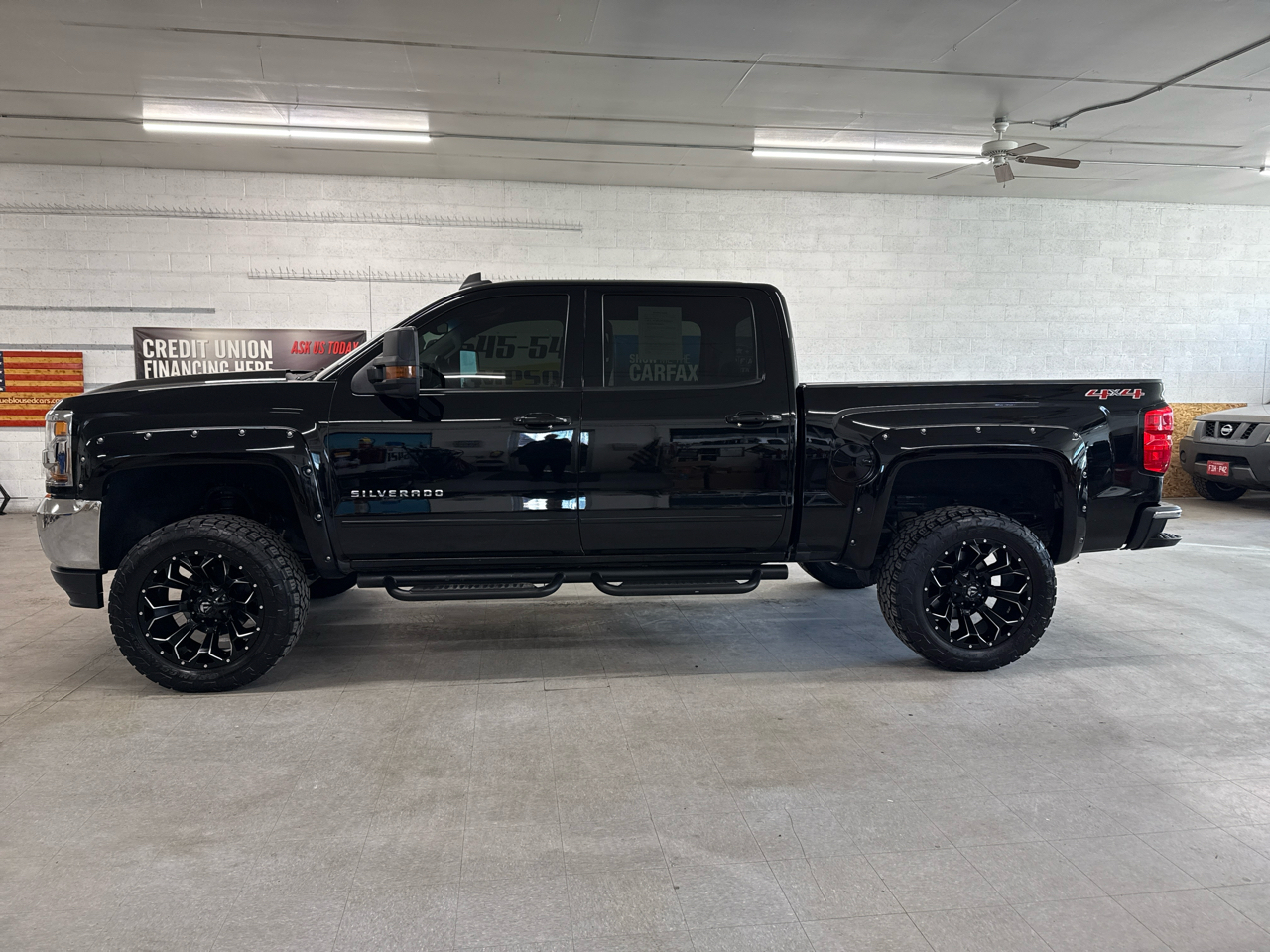 Chevrolet Silverado 1500 LT Crew Cab 4WD 2017