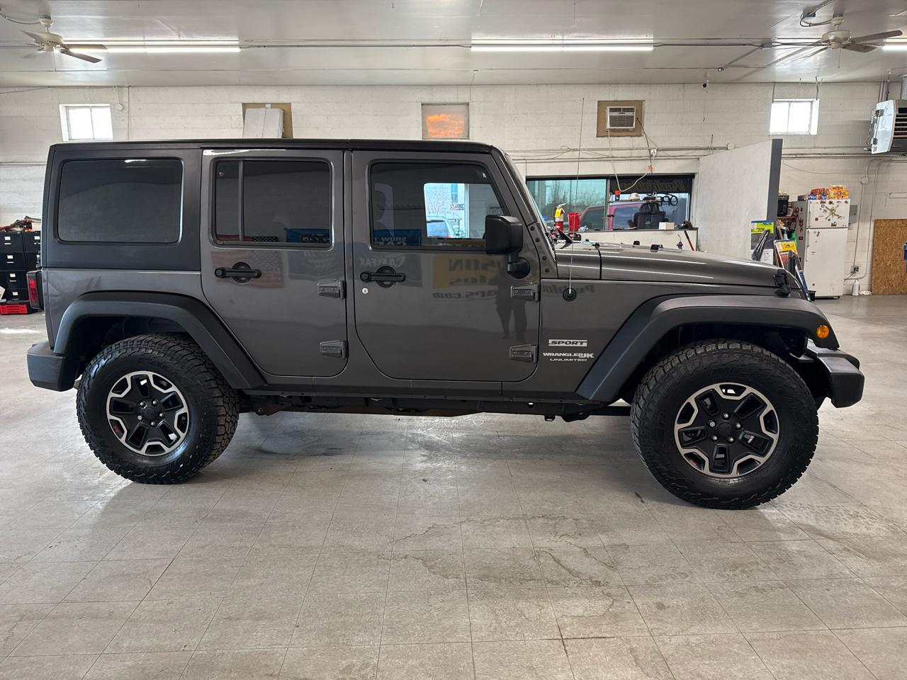 Jeep Wrangler JK Unlimited Sport 4WD 2018