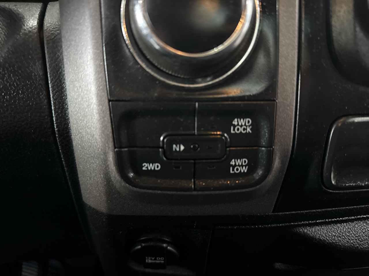 RAM 1500 Tradesman Crew Cab 4WD 2016