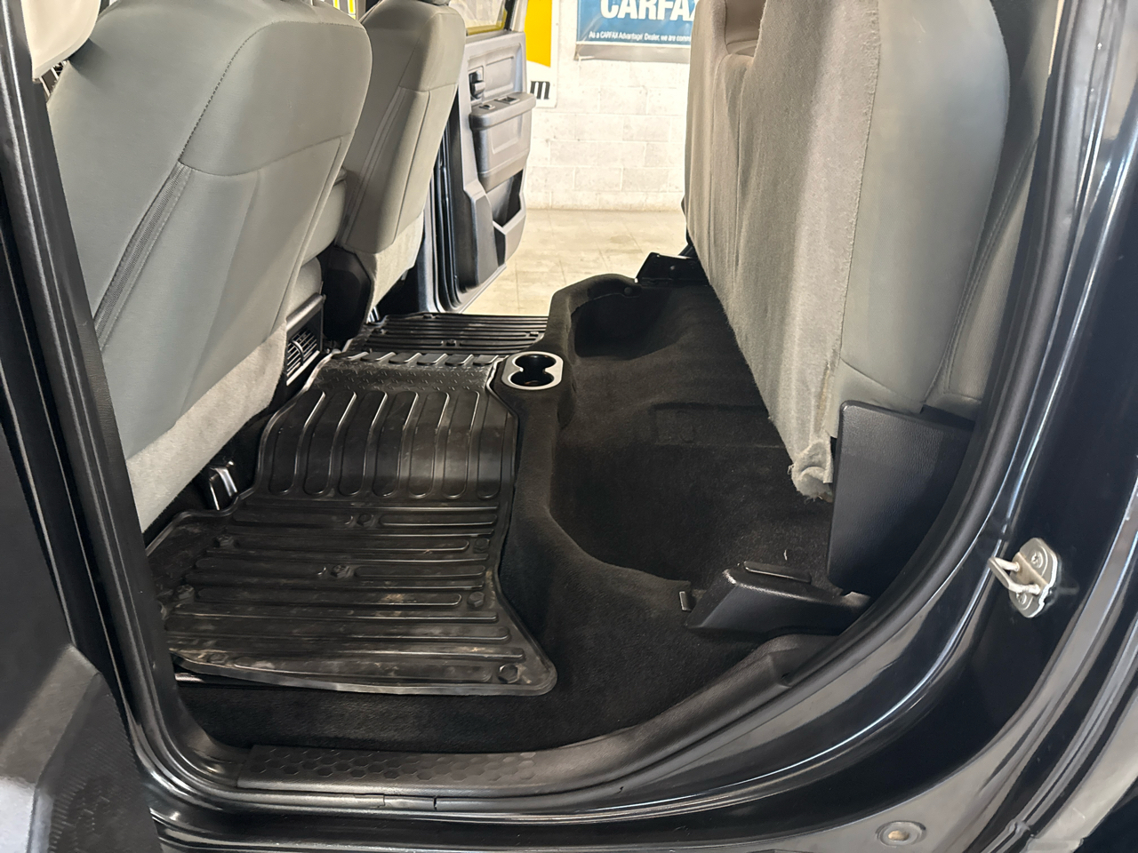 RAM 1500 Tradesman Crew Cab 4WD 2016