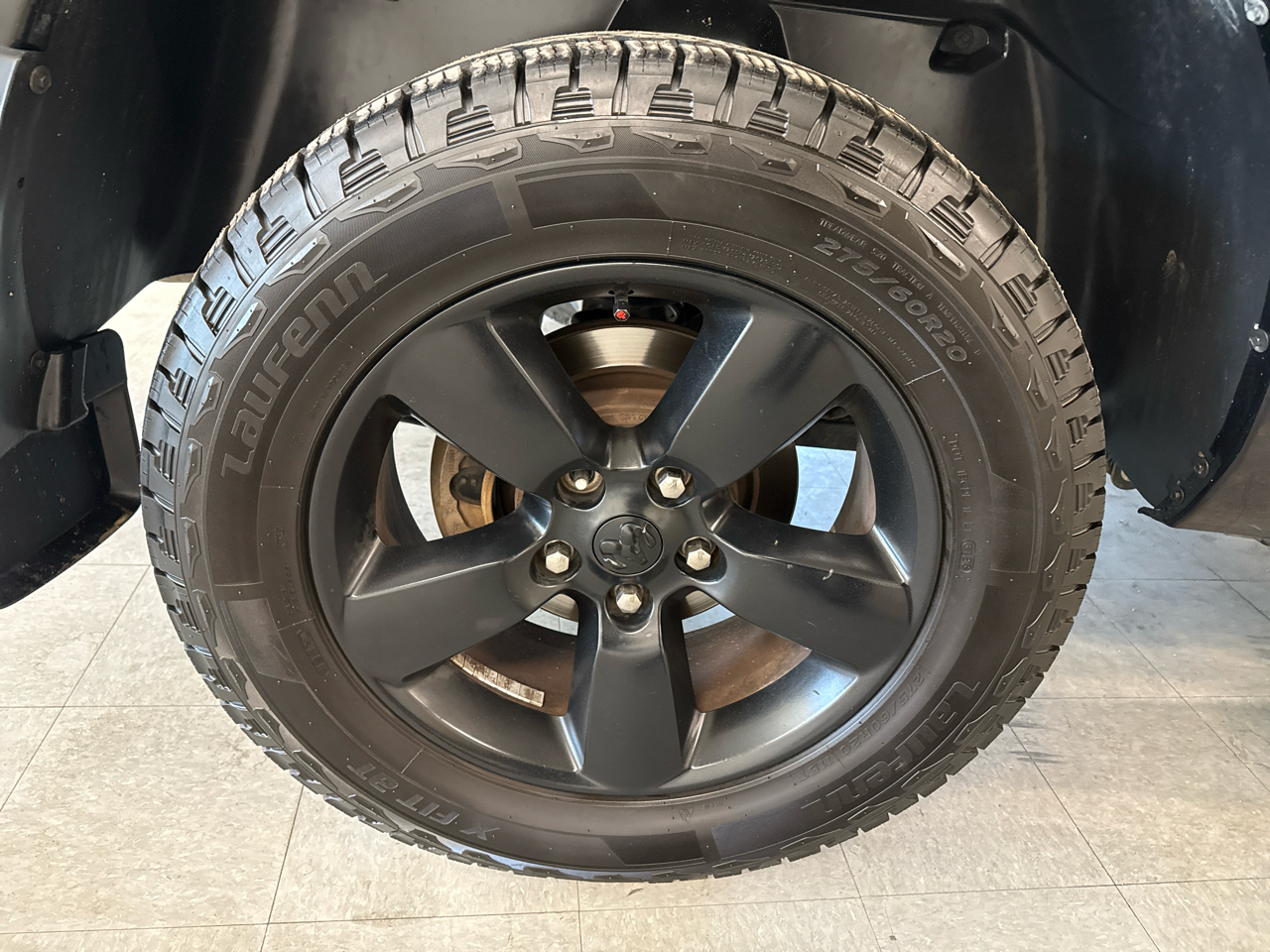 RAM 1500 Tradesman Crew Cab 4WD 2016