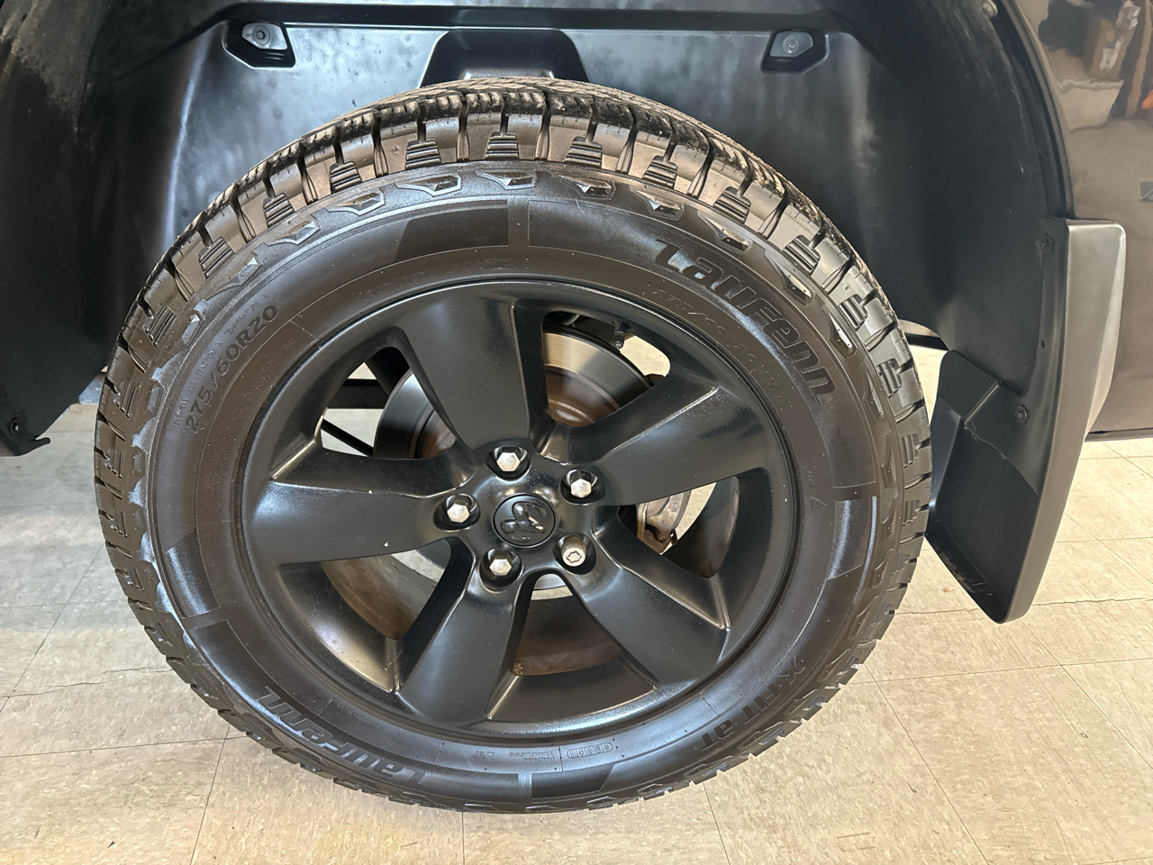 RAM 1500 Tradesman Crew Cab 4WD 2016