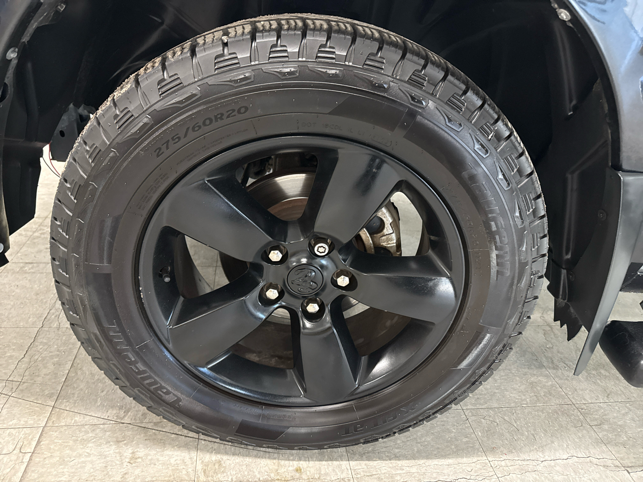 RAM 1500 Tradesman Crew Cab 4WD 2016