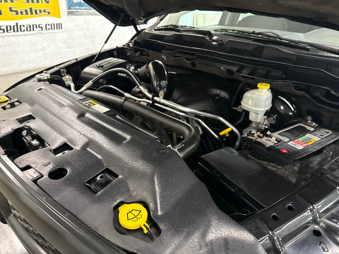 RAM 1500 Tradesman Crew Cab 4WD 2016