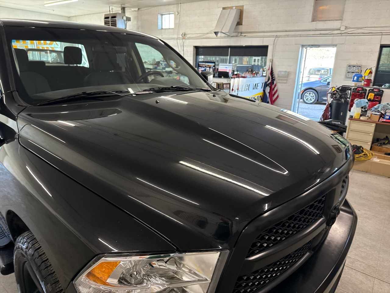 RAM 1500 Tradesman Crew Cab 4WD 2016