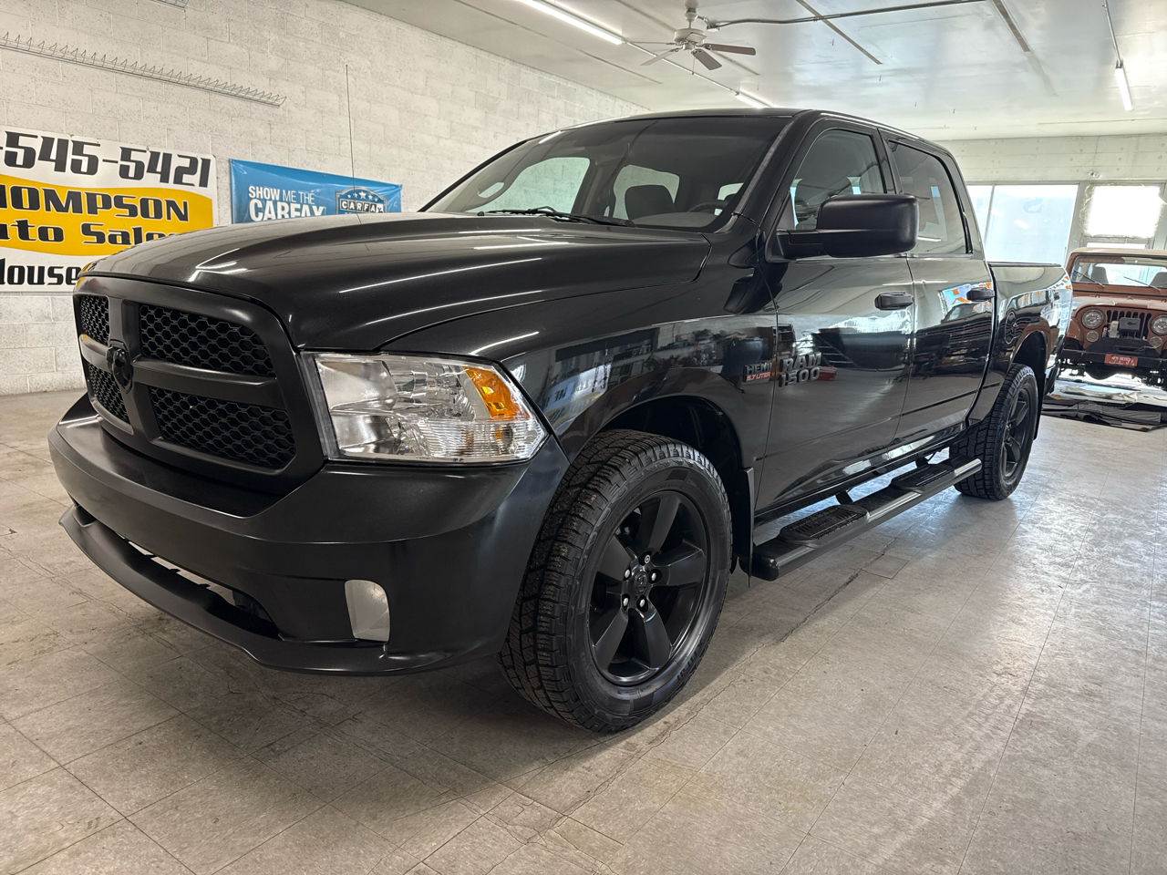 RAM 1500 Tradesman Crew Cab 4WD 2016
