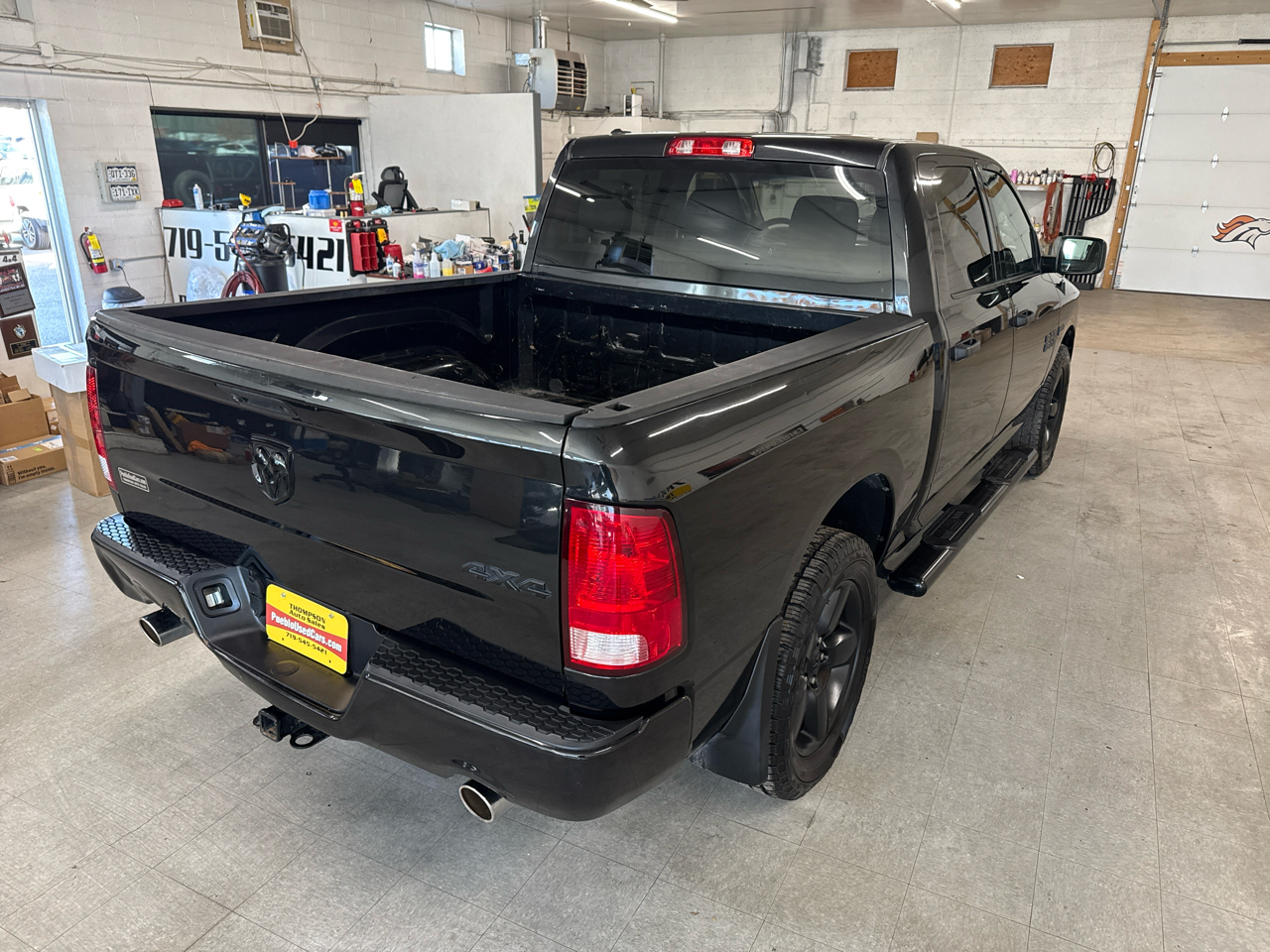 RAM 1500 Tradesman Crew Cab 4WD 2016