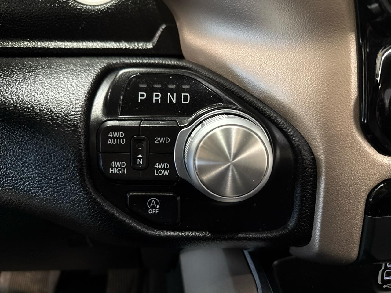 RAM 1500 Laramie Crew Cab 4WD 2020