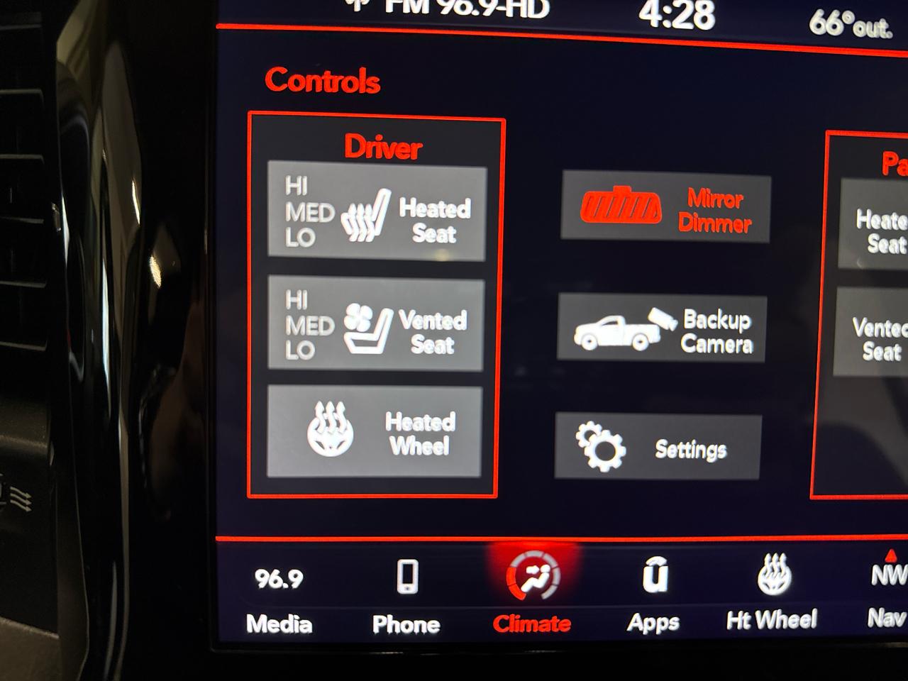 RAM 1500 Laramie Crew Cab 4WD 2020