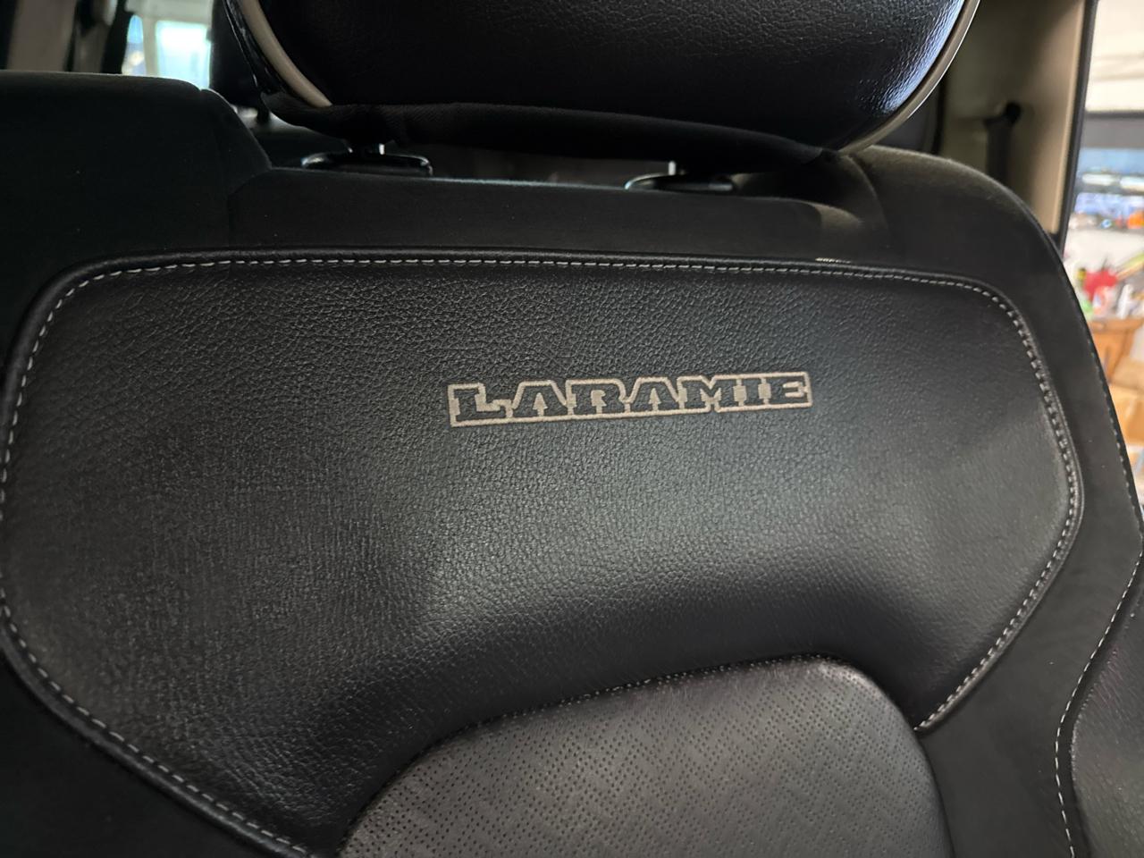 RAM 1500 Laramie Crew Cab 4WD 2020