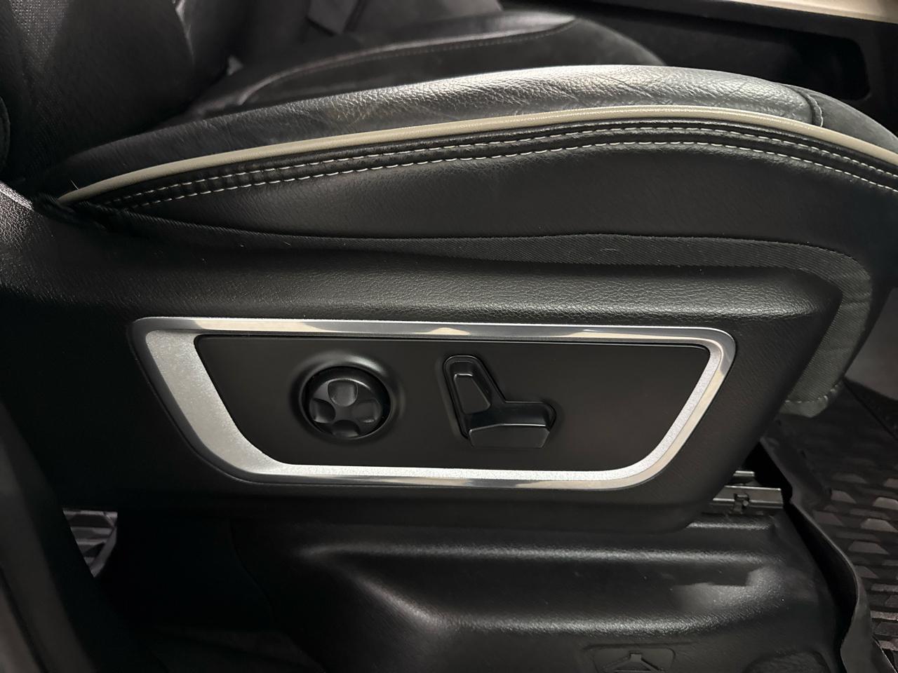 RAM 1500 Laramie Crew Cab 4WD 2020