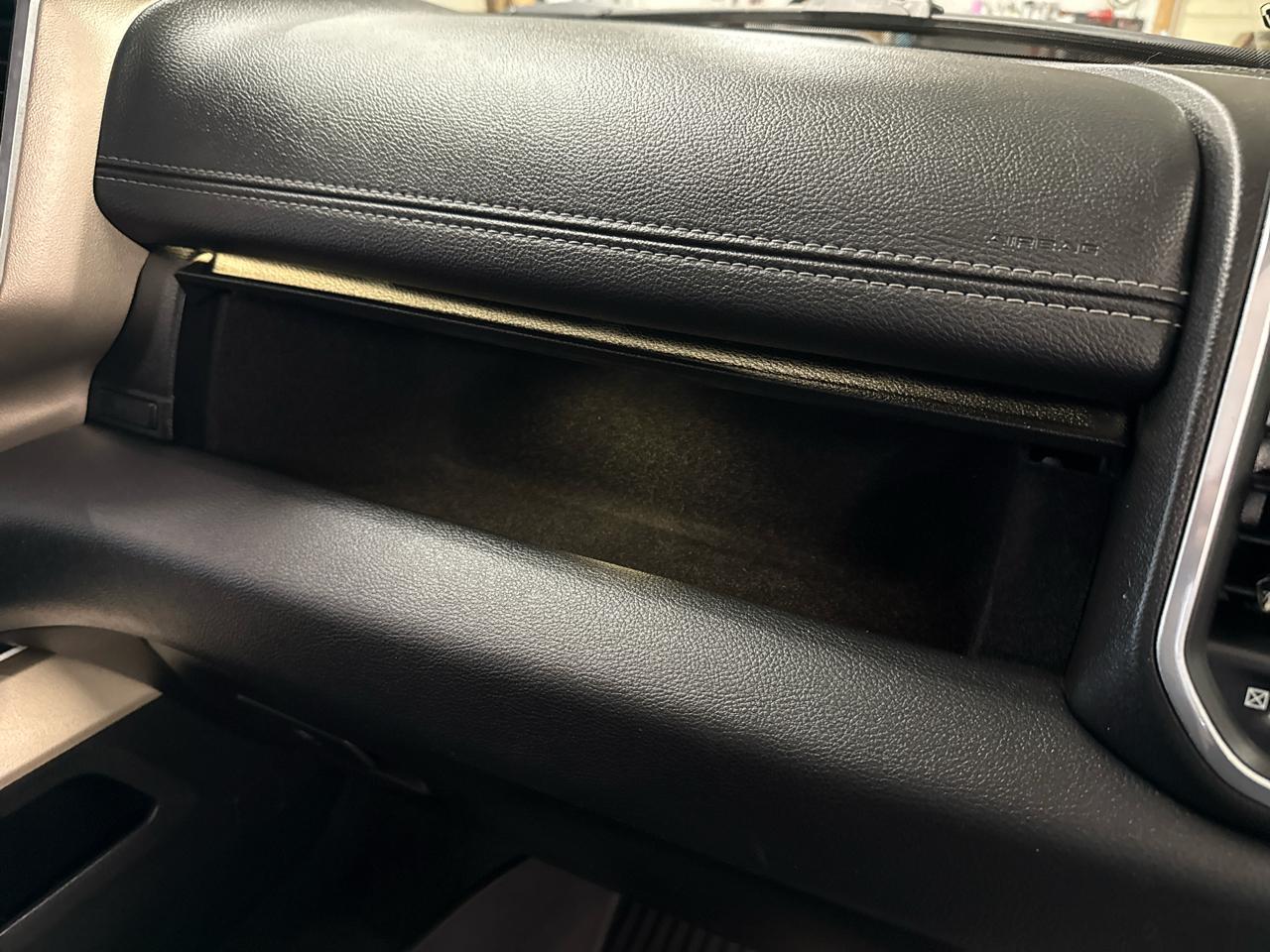 RAM 1500 Laramie Crew Cab 4WD 2020