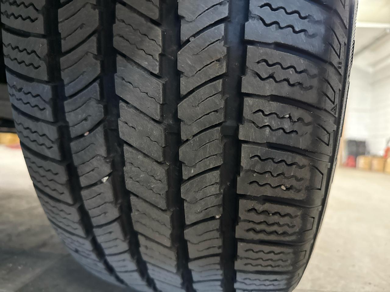 RAM 1500 Laramie Crew Cab 4WD 2020