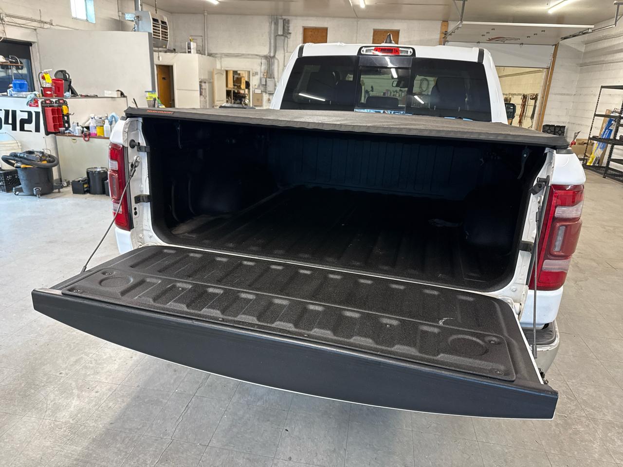 RAM 1500 Laramie Crew Cab 4WD 2020