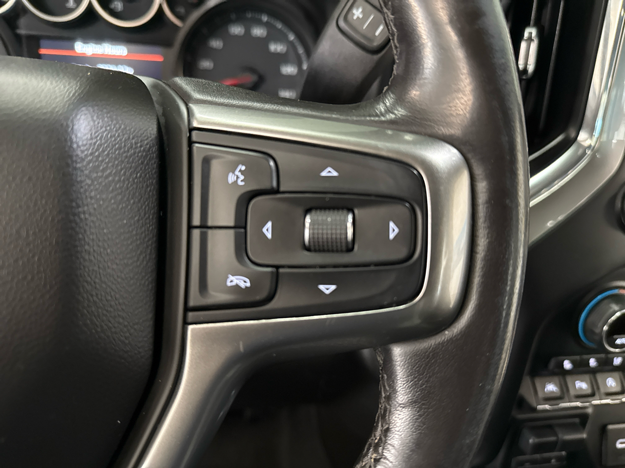 Chevrolet Silverado 1500 LTZ Crew Cab 4WD 2020