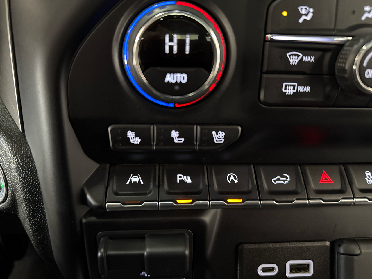 Chevrolet Silverado 1500 LTZ Crew Cab 4WD 2020