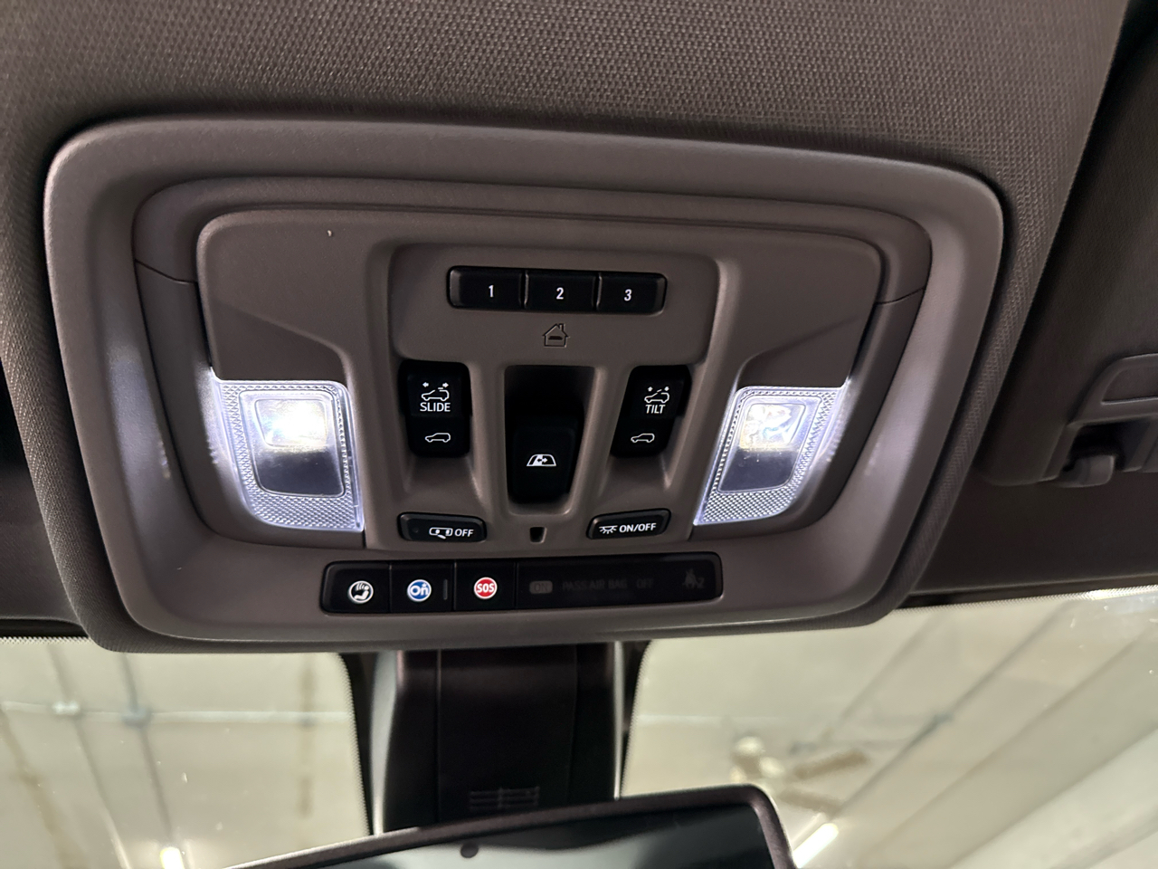 Chevrolet Silverado 1500 LTZ Crew Cab 4WD 2020