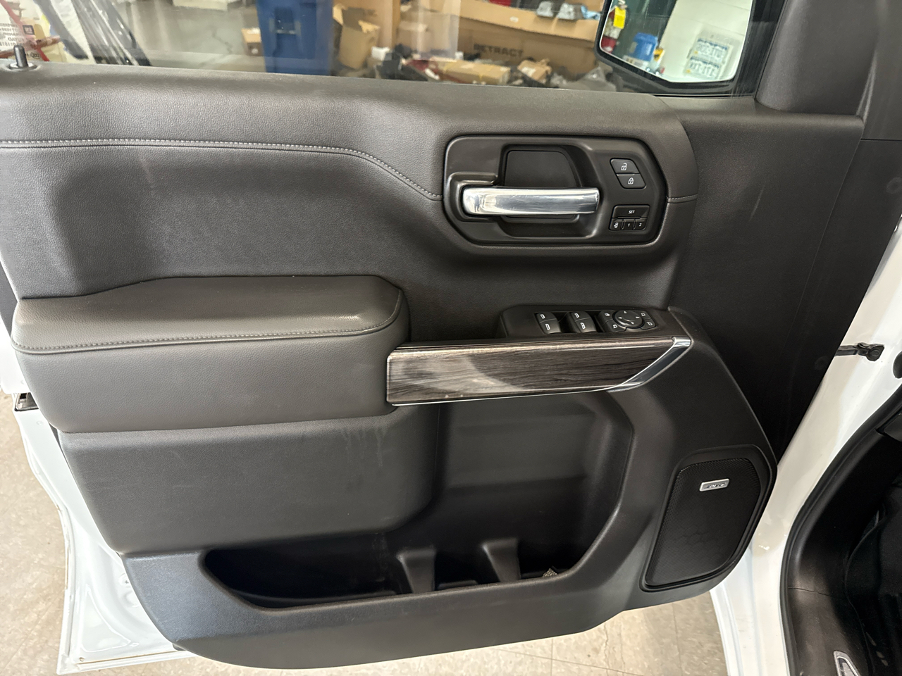 Chevrolet Silverado 1500 LTZ Crew Cab 4WD 2020