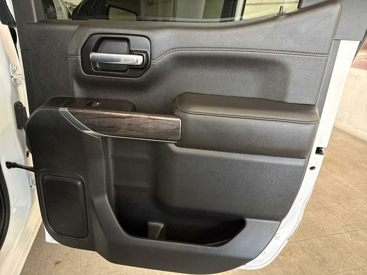 Chevrolet Silverado 1500 LTZ Crew Cab 4WD 2020