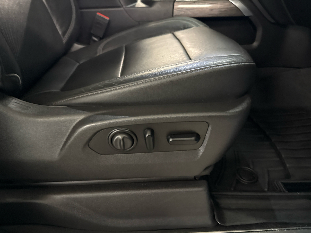 Chevrolet Silverado 1500 LTZ Crew Cab 4WD 2020