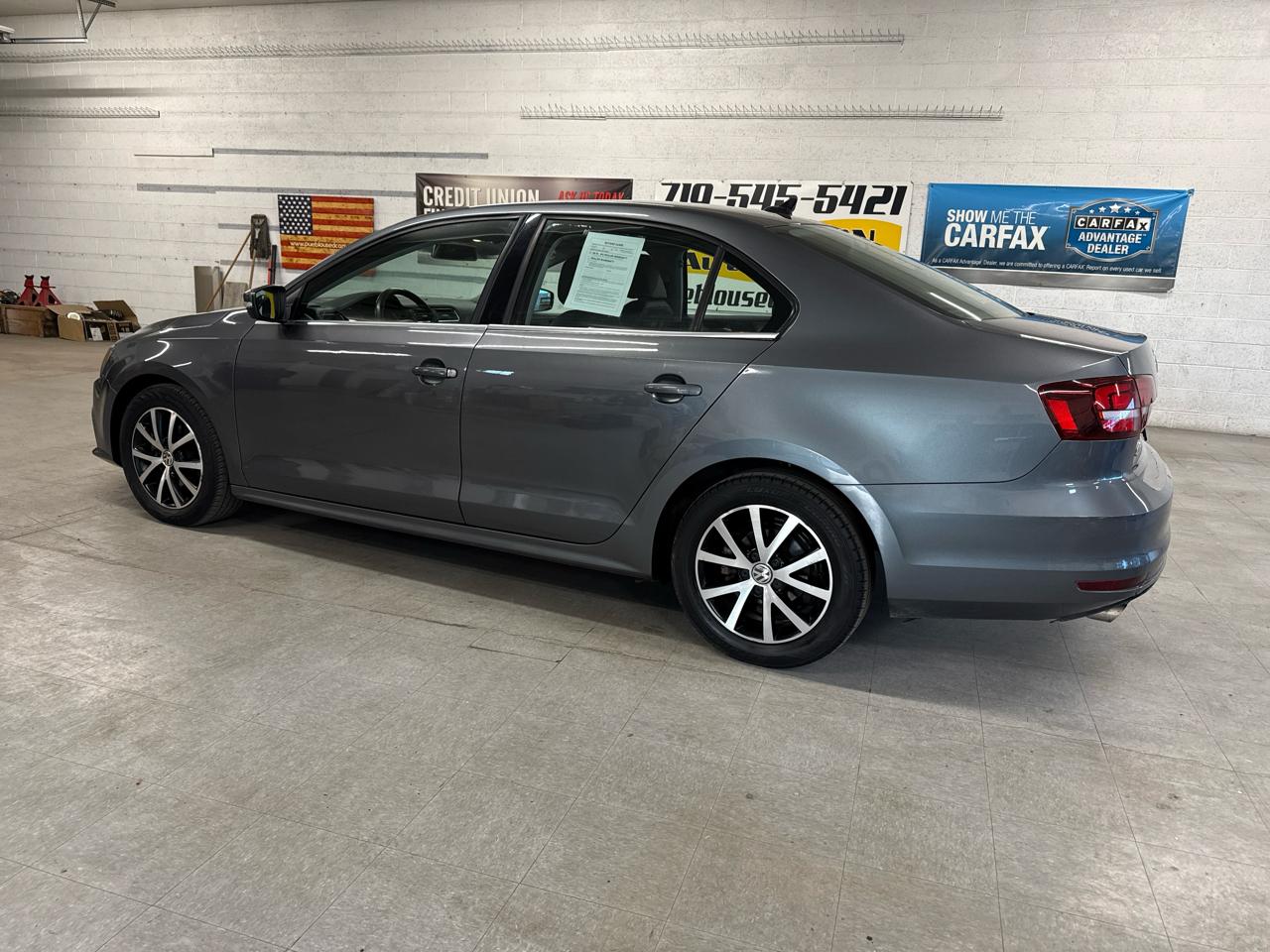 Volkswagen Jetta  2017