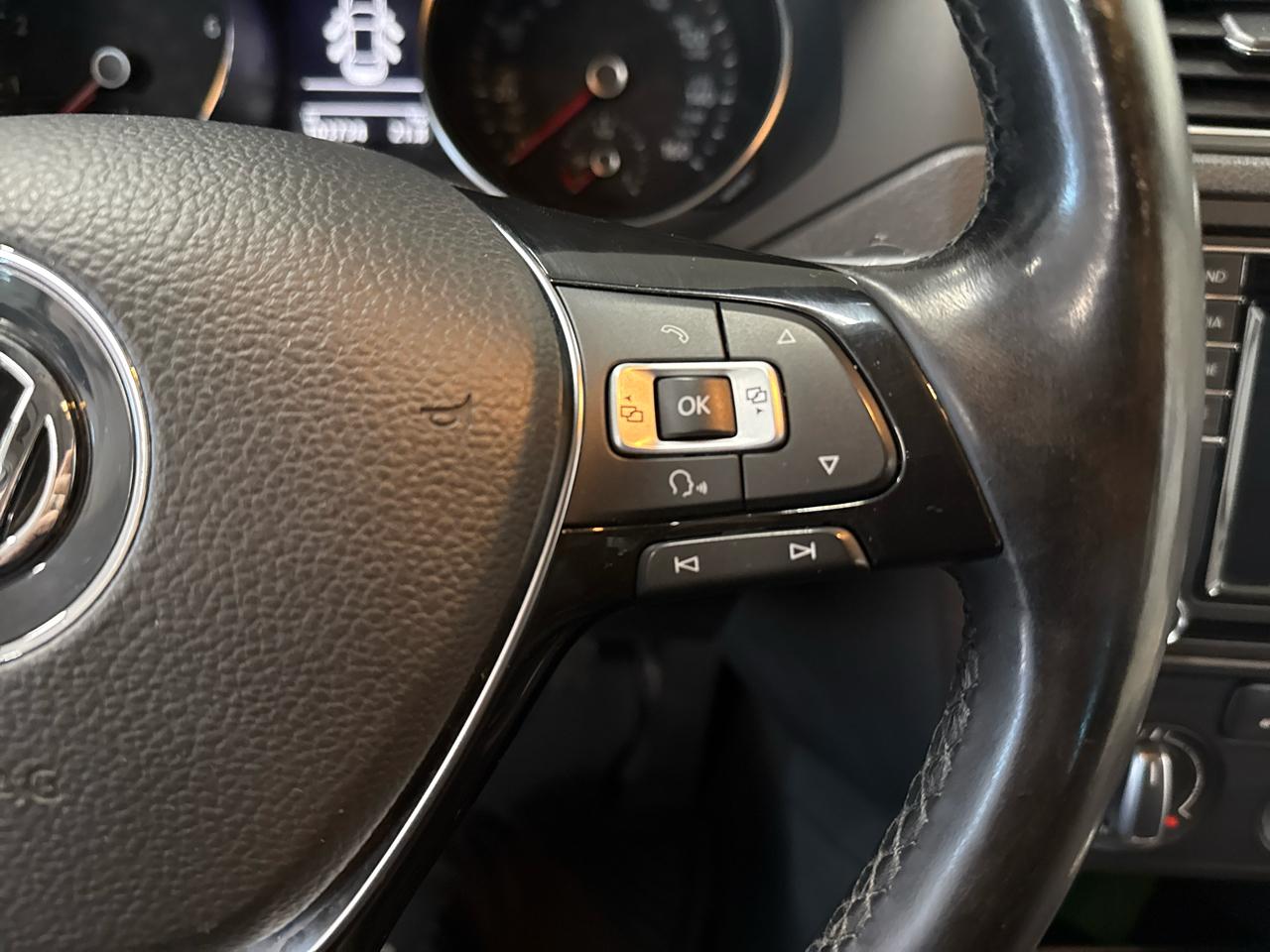 Volkswagen Jetta  2017