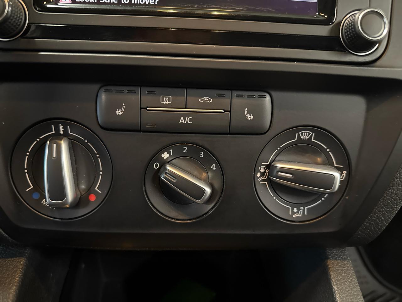 Volkswagen Jetta  2017