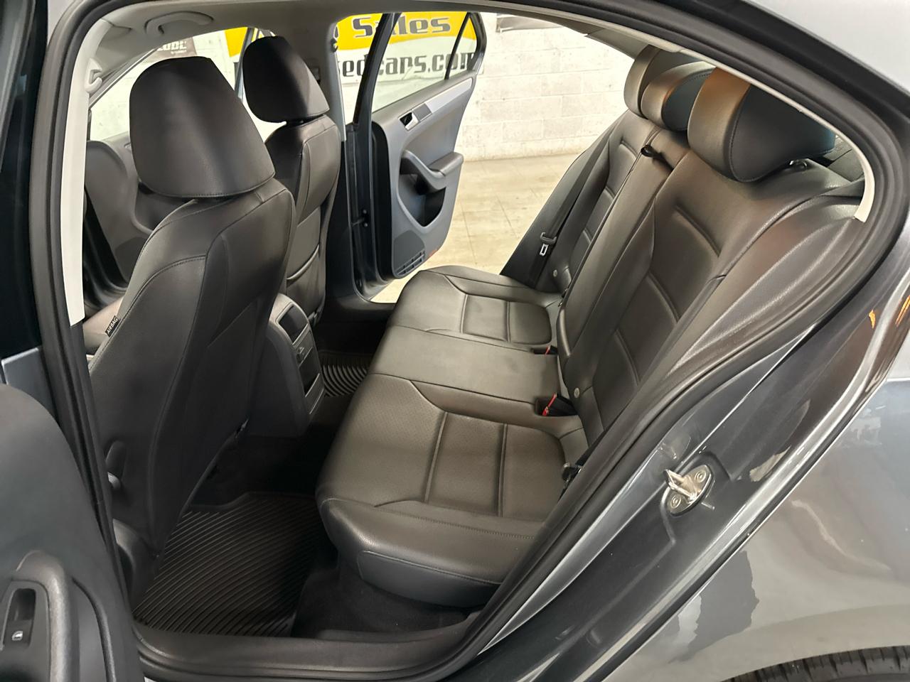 Volkswagen Jetta  2017