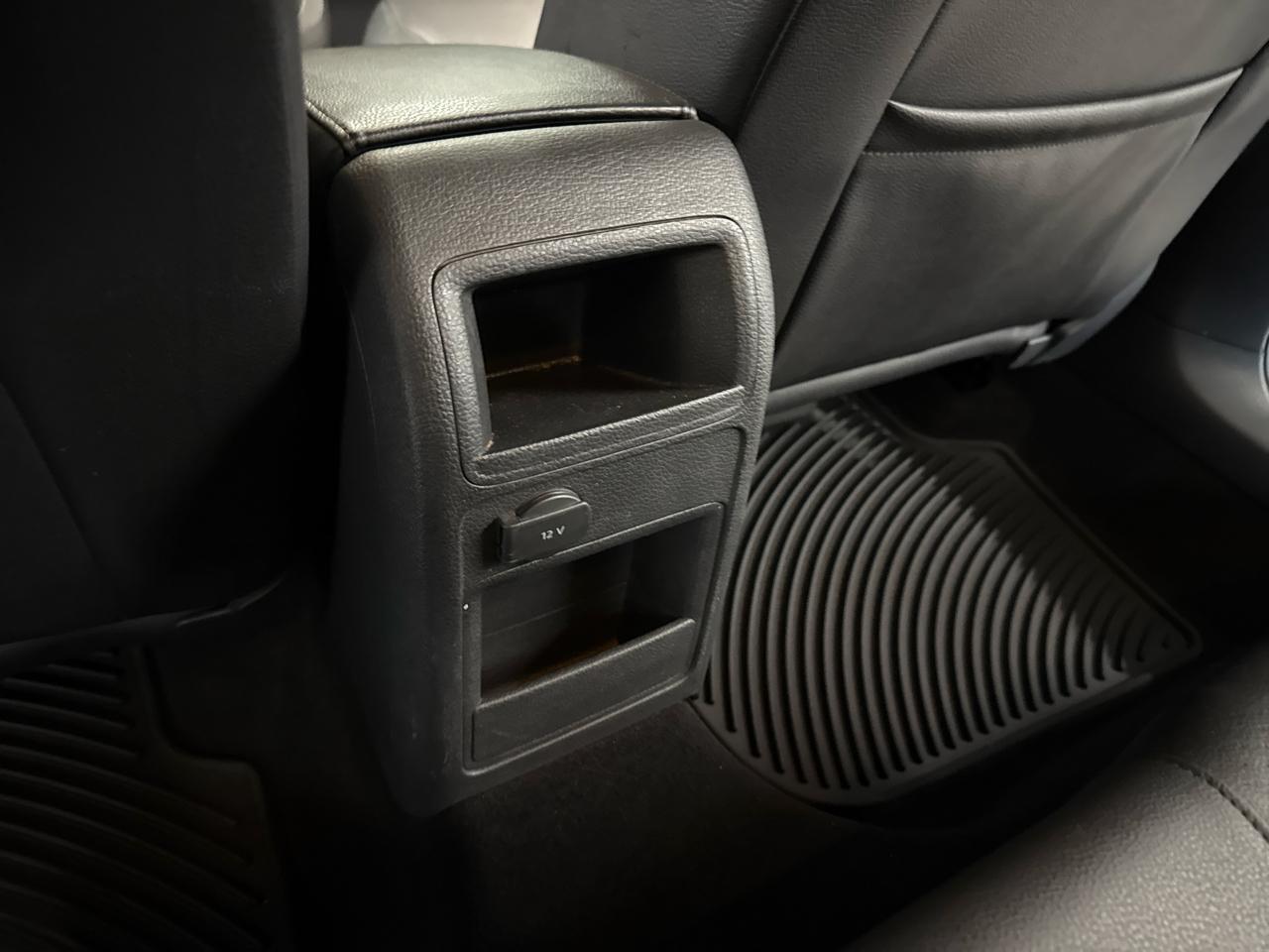 Volkswagen Jetta  2017