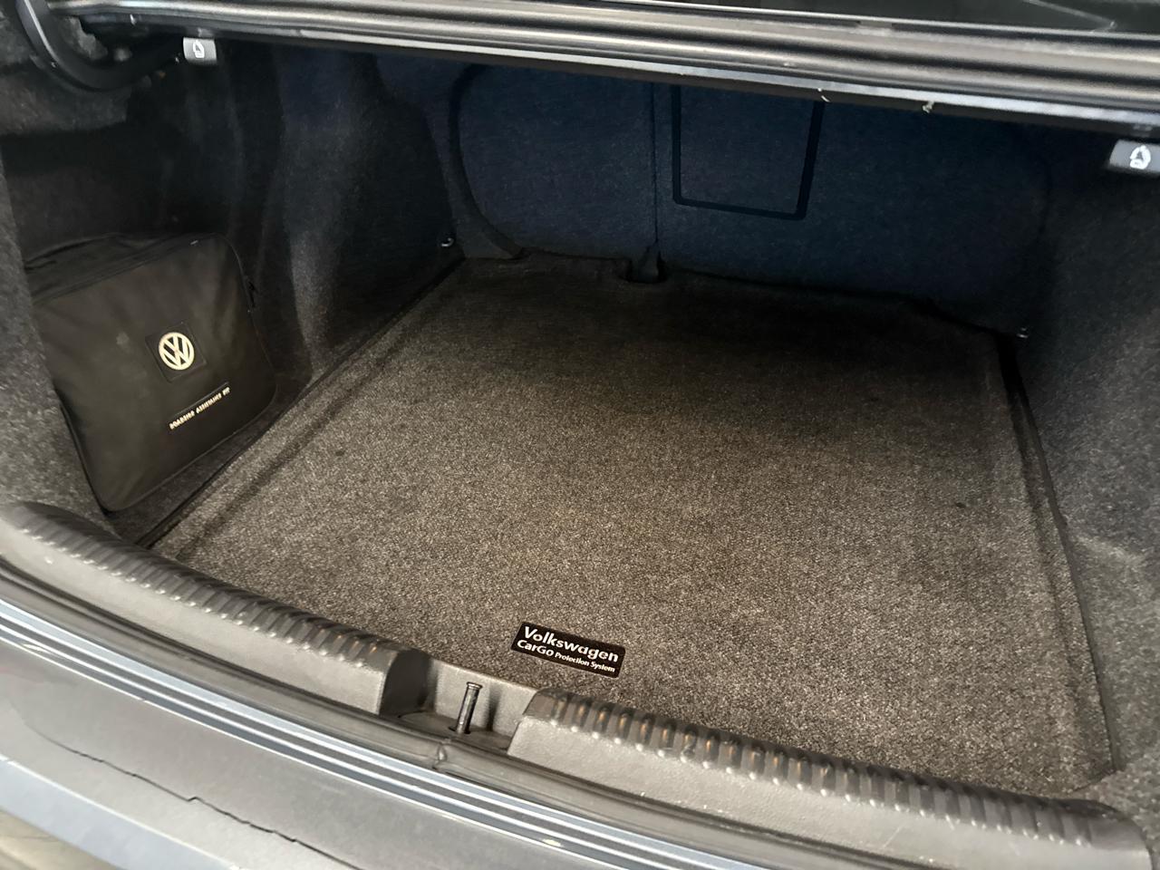 Volkswagen Jetta  2017