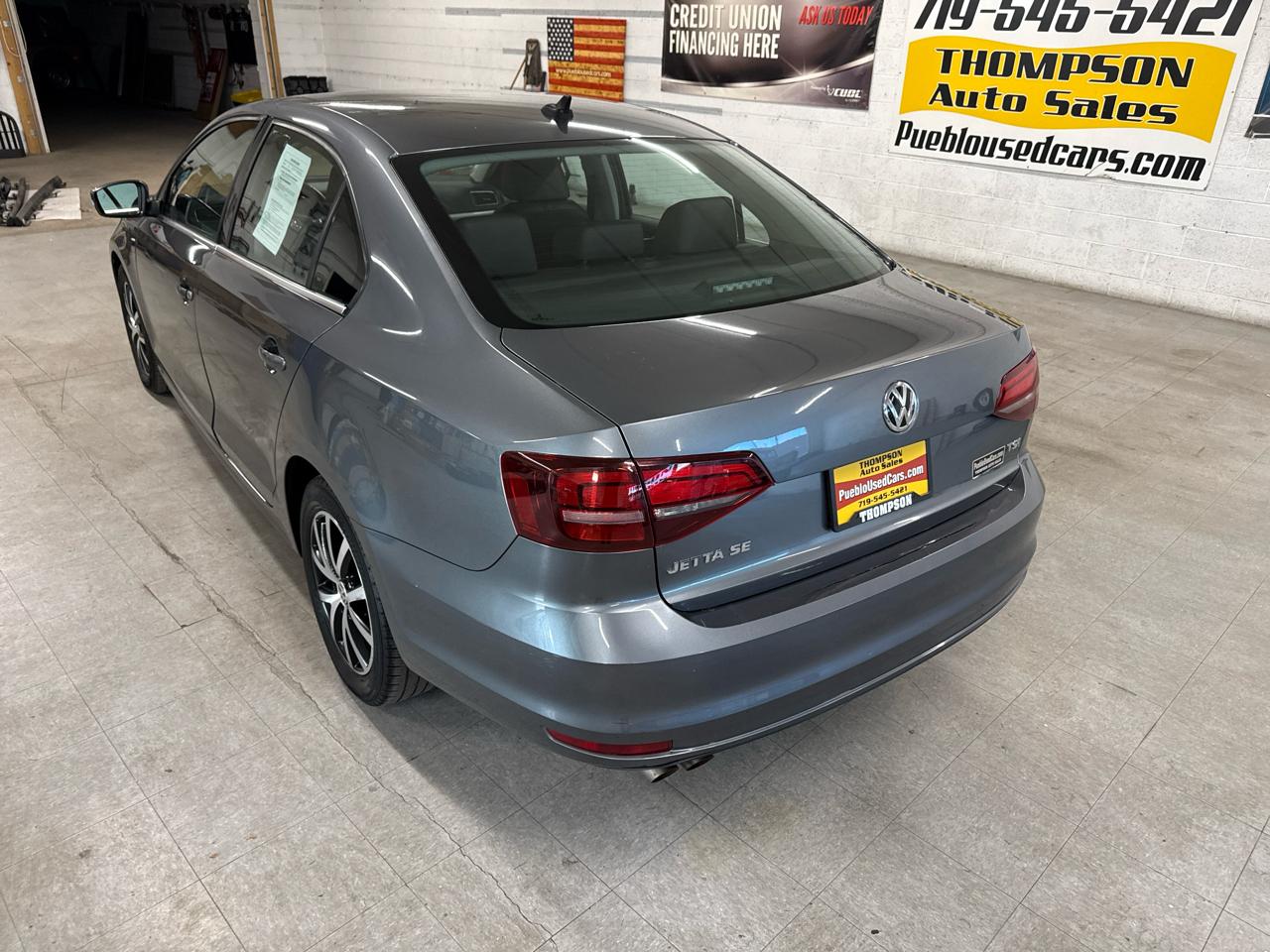 Volkswagen Jetta  2017