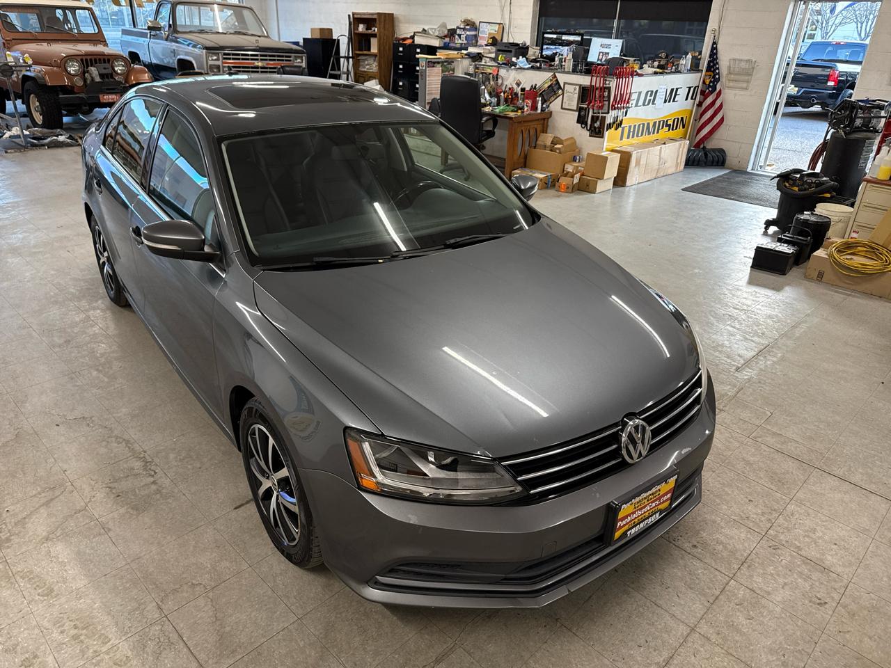Volkswagen Jetta  2017